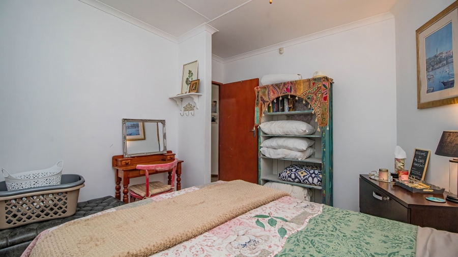 5 Bedroom Property for Sale in Fraaiuitsig Western Cape